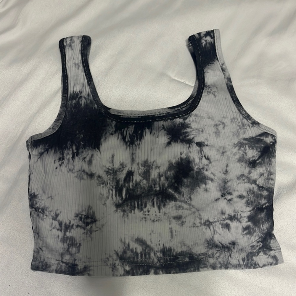 Zaful Black and White Crop Top